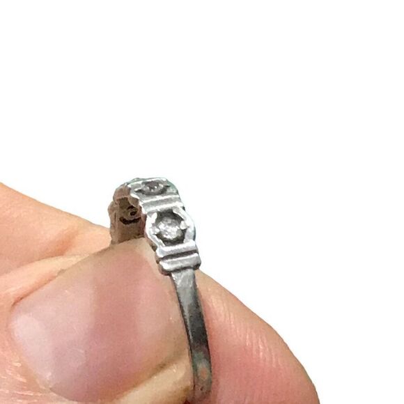 Ring, Sterling Silver Ring w 5 CZ, NEW, size 7.5, Handmade - Picture 2 of 4